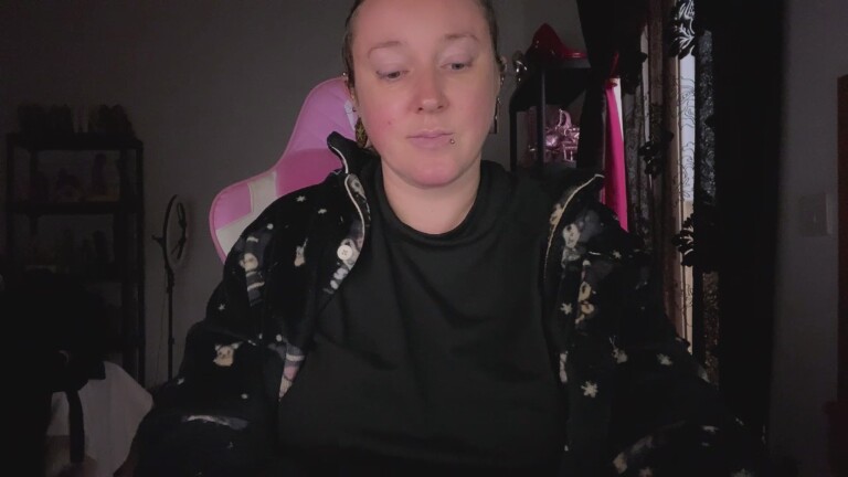 GoddessKisica's Streamate show and profile