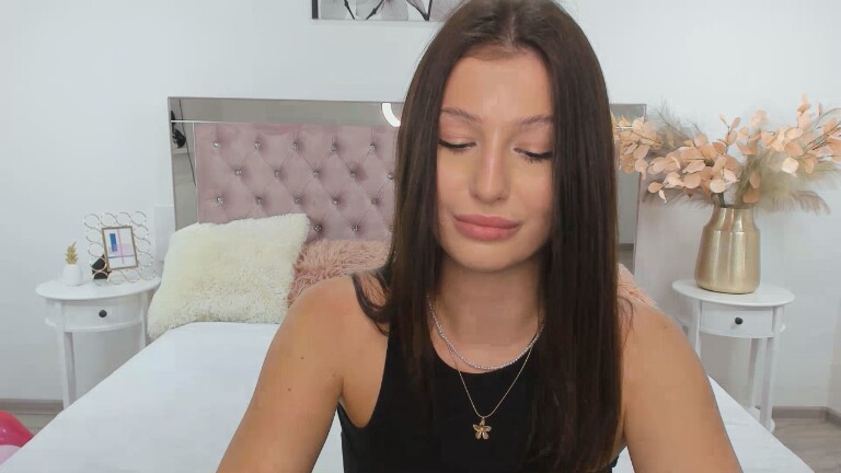 SherinStone's Streamate show and profile