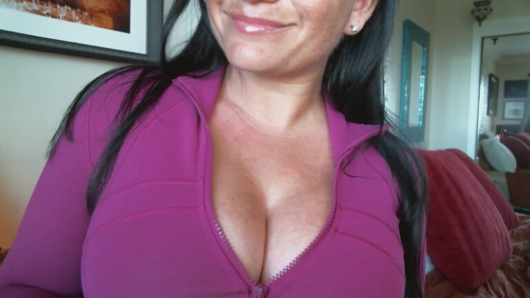 HollieC's Streamate show and profile