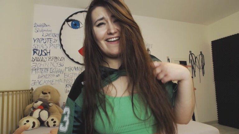 SYIA's Streamate show and profile