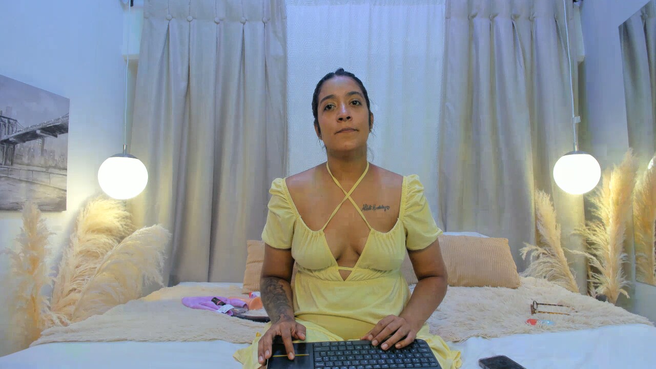 Sharlotte_Rose