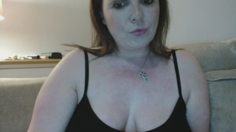 CurvyCourtneyUK's Streamate show and profile